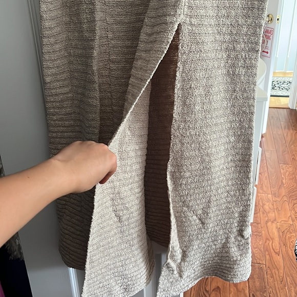 Claudia Ribbed Skirt - Picture 3 of 4